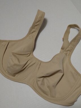 Vanity Fair Women’s Tan Comfort Bra - Underwire Lined Seamless Size 42C